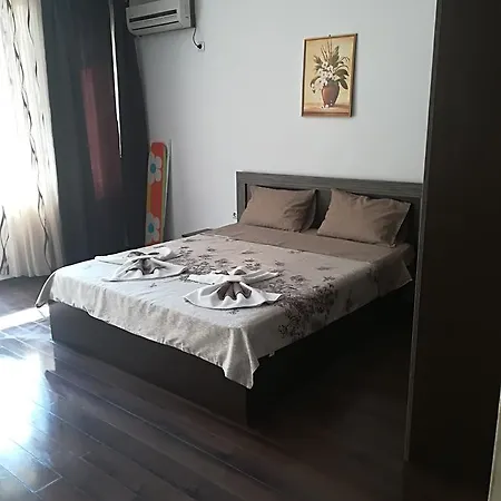 Studio Pchelarov Апартаменты Поморие